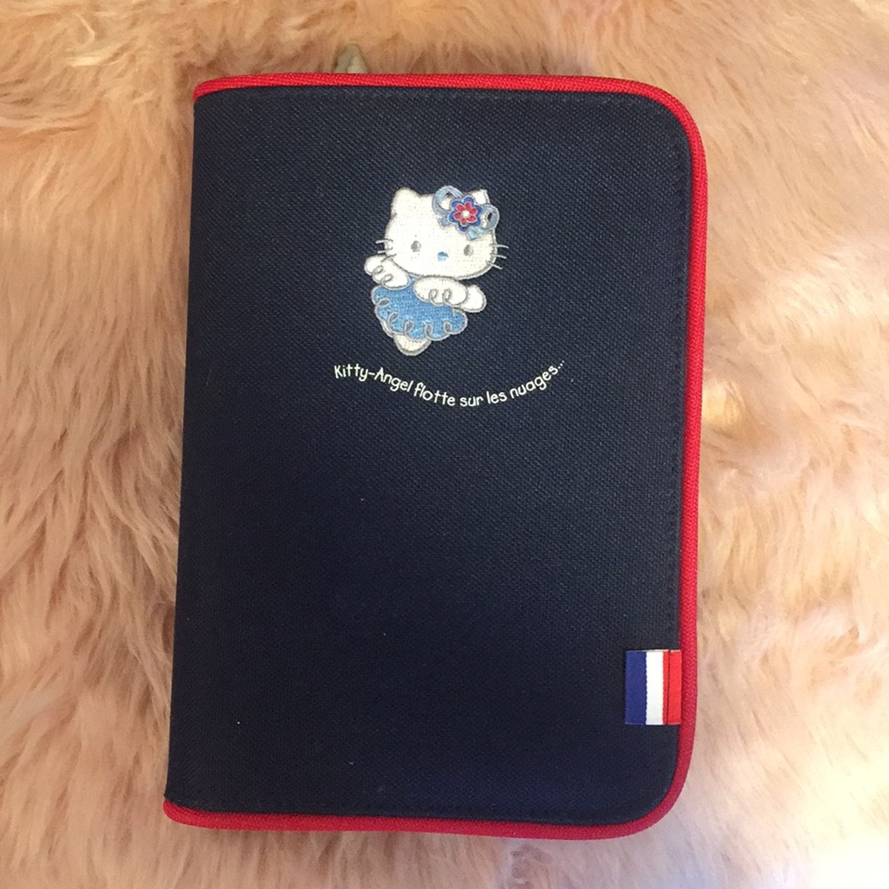 Hello Kitty Angel in Paris planner/organizer